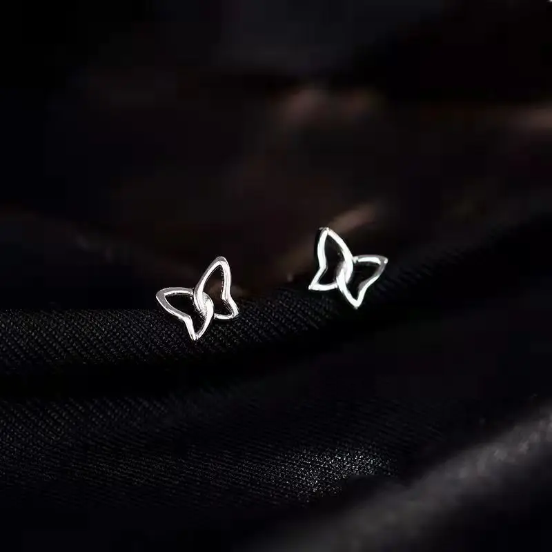 Nové Trendy Stud Náušnice Pre Ženy Kórejský Módne Duté Motýľ Geometrické Sladké Nádherné Malé Piercing Šperkov, Veľkoobchod Obrázok 3 